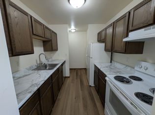 Country Glen Apartments, Waunakee, WI 53597