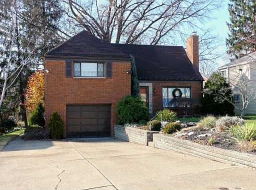 4824 Roberta Drive in Whitehall