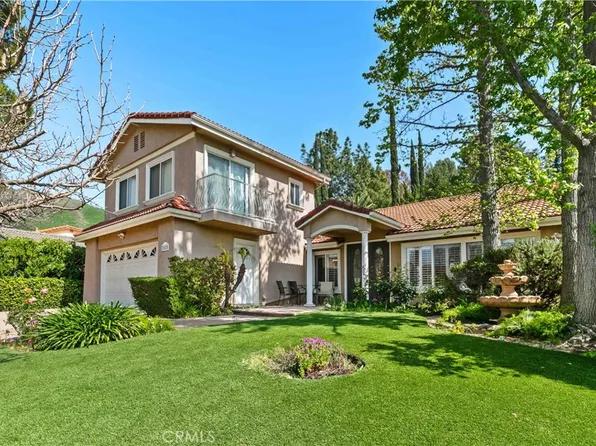 28820 Calabria Dr, Agoura Hills, CA 91301