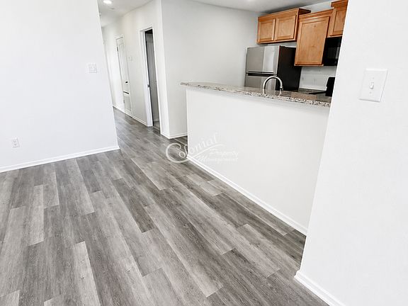 5th image of 705 Kimble Dr #A