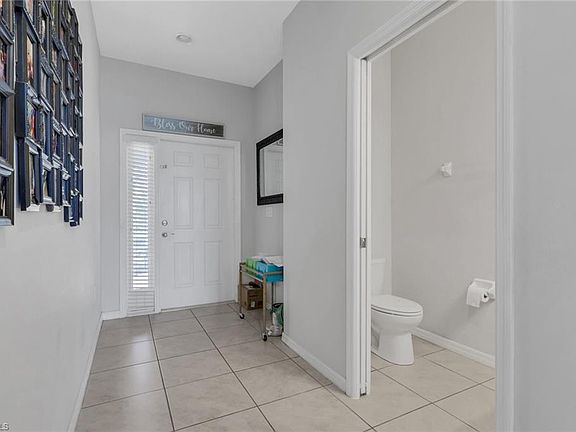 3rd image of 10884 Alvara WAY