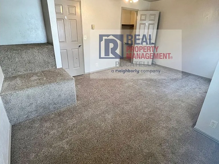 1247 Holman Ave — Photo 14