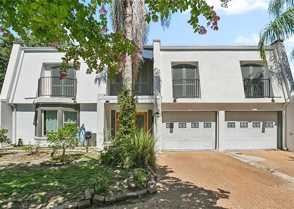 1st image of 19 Park Island Dr