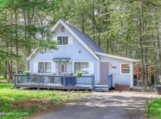 8940 Deerfield Rd, Tobyhanna, PA 18466