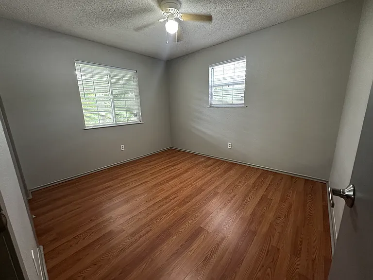 7222 Speaker St — Photo 12