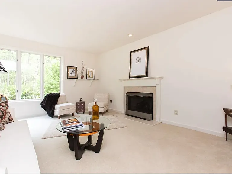 13 Horseshoe Ln — Photo 11