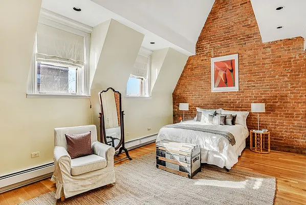 Sold by Compass | media 7