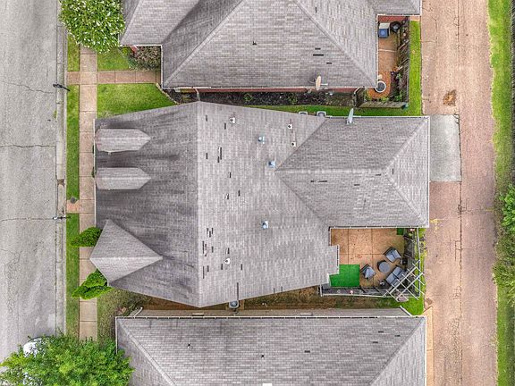 5th image of 10209 Evening Hill Dr