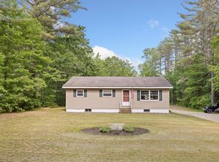 267 Manchester Rd, Steep Falls, ME 04085