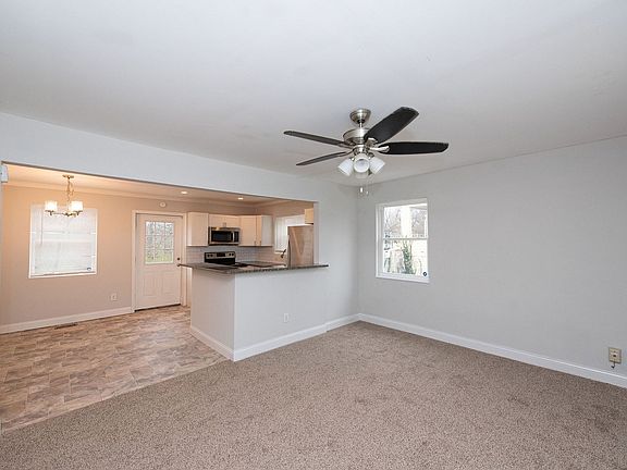 4th image of 5437 Philloret Dr