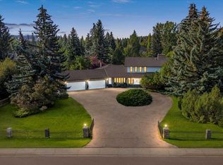 1521 N 92nd Ave SW, Calgary, AB T2V 5C9