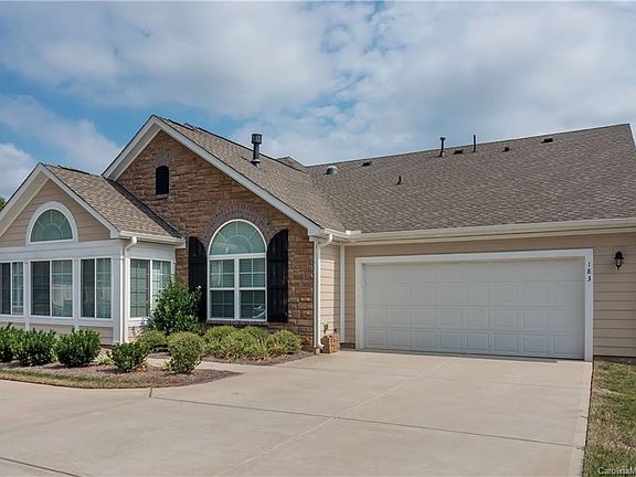 2nd image of 183 Lone Oak Cir #183