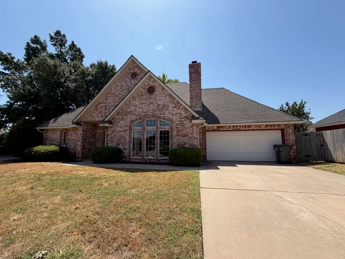 3 bedroom in Wyatt Acres! — Photo 1