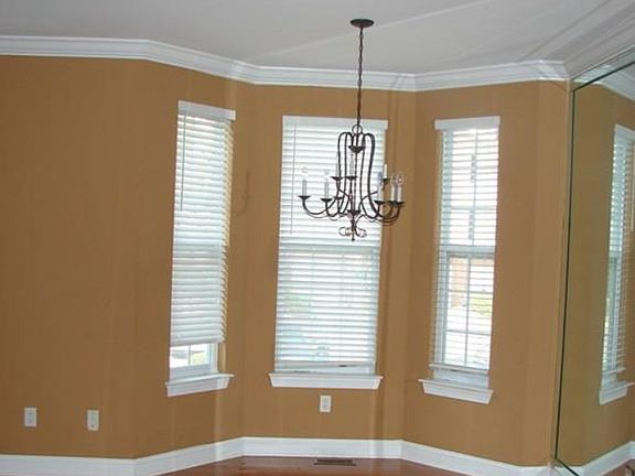 5th image of 6431 Park Pond Dr