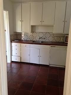 5th image of 6001 N Arlington Blvd
