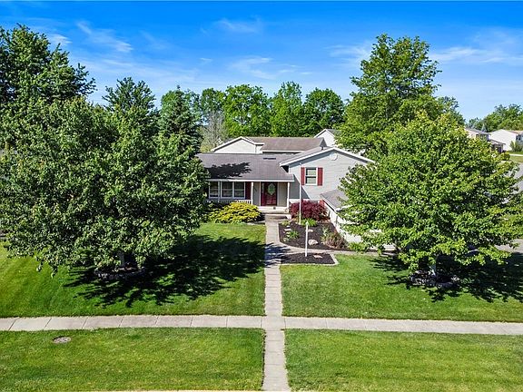 4th image of 633 King Ridge Ct
