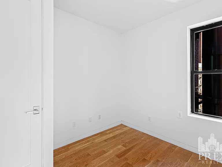 227 Waverly Pl #5B — Photo 9