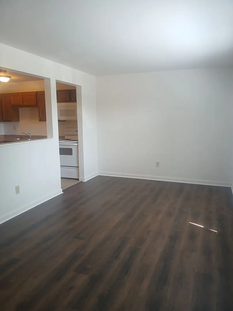 Butler Hill Apartments — Photo 3
