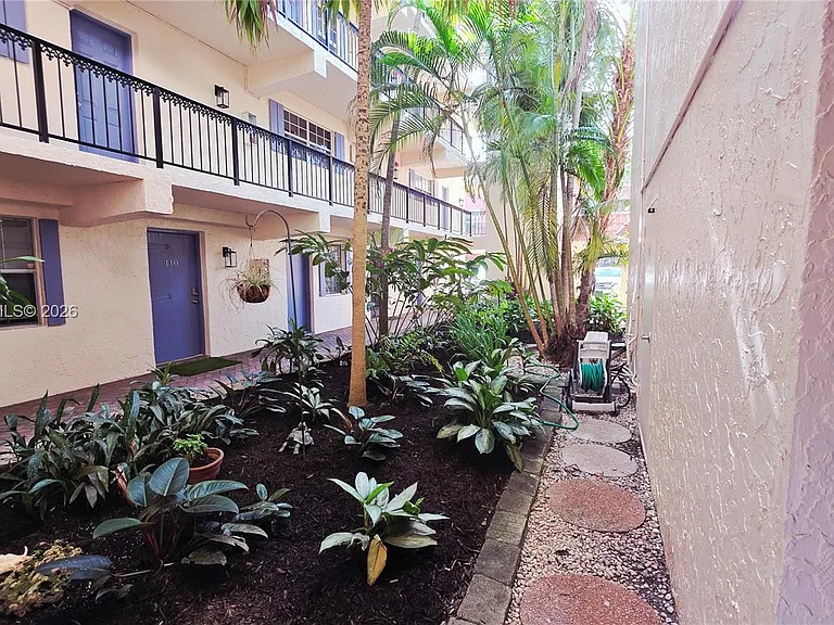 650 Tennis Club Dr #308 — Photo 28