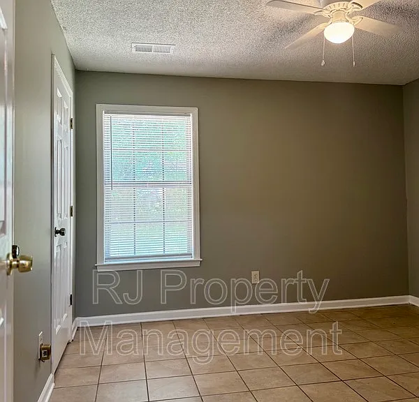 4521 Stony Point Dr — Photo 22