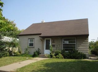 1048 Dale St N, Saint Paul, MN 55117