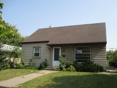 1048 Dale St N, Saint Paul, MN, 55117
