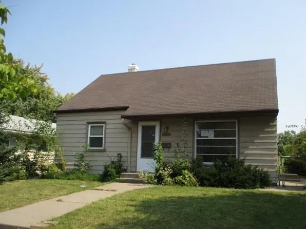 1048 Dale St N, Saint Paul, MN 55117