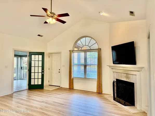 100 Augusta Ave APT 6-C, Bowling Green, KY 42103