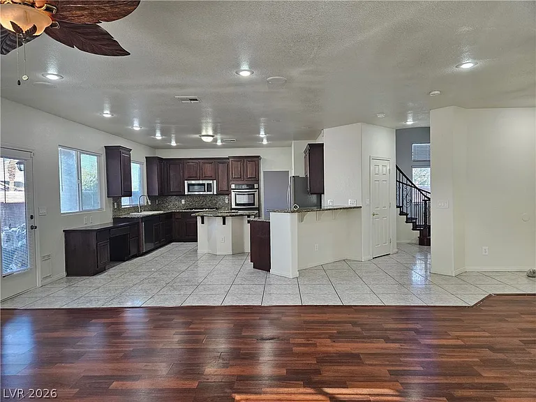 10134 Reflection Brook Ave — Photo 25