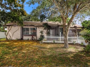 5688 Kenwood Dr, North Port, FL 34287