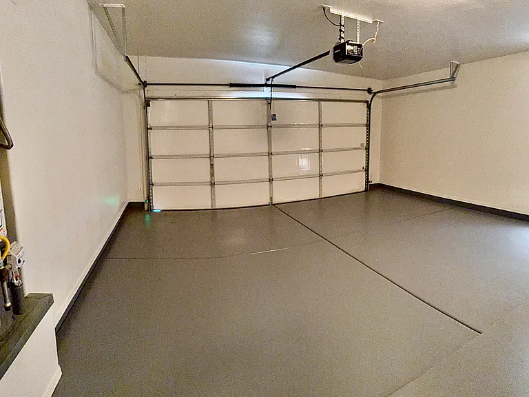 Garage with epoxy coating