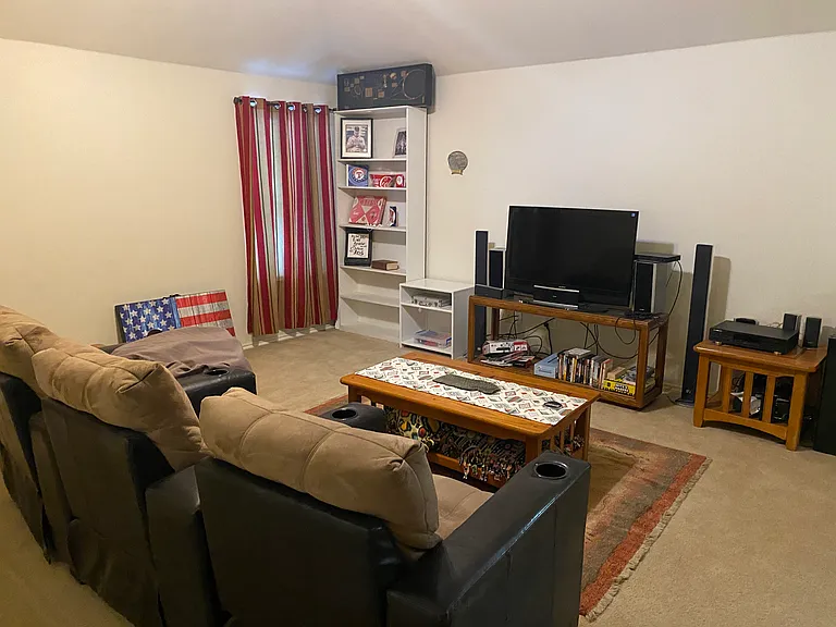Hideaway Dr — Photo 6