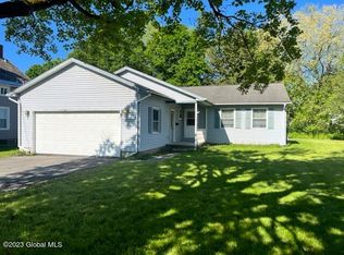 72 Platt St, Glens Falls, NY 12801