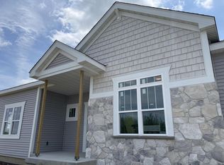 N68W26123 Brighton Dr, Lisbon, WI 53089
