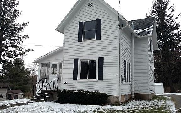 2nd image of 1110 W Buffalo St