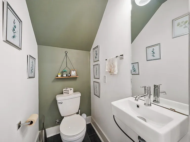 209 Blueberry St — Photo 15