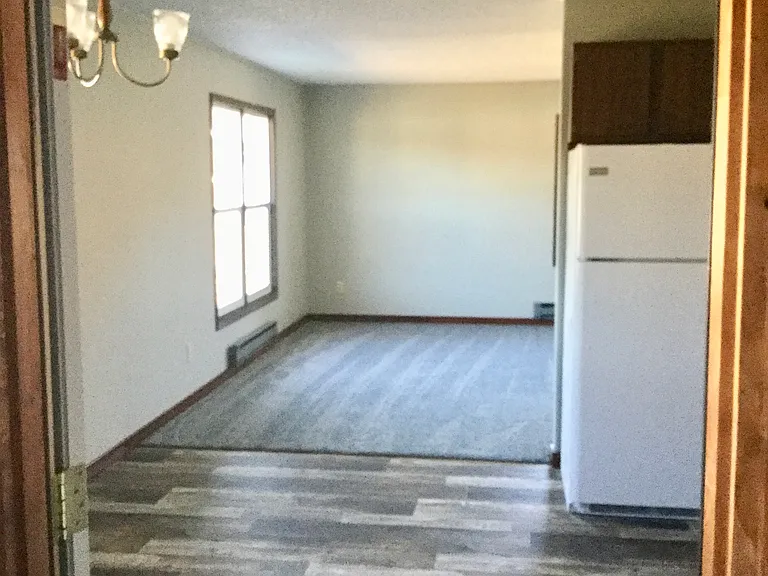 1135 Sunset Ln #4 — Photo 4
