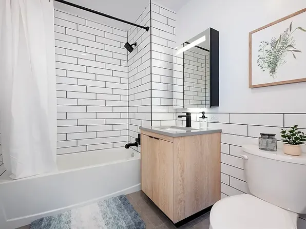 1856 Park Avenue image 5 of 22