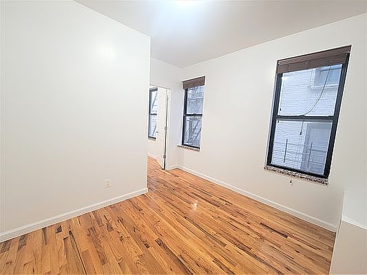 3rd image of 173 E 101st St APT 8
