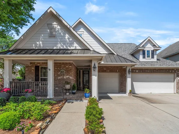 626 Dalton Ln, Sugar Land, TX 77479