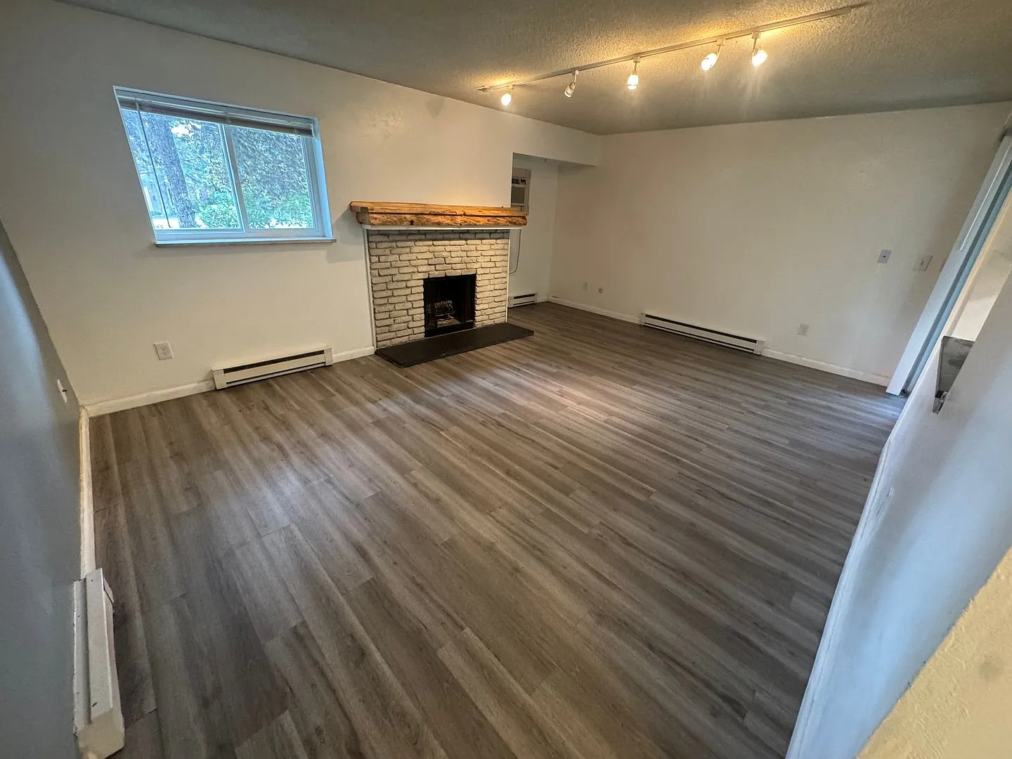 4062 S Atchison Way — Photo 4