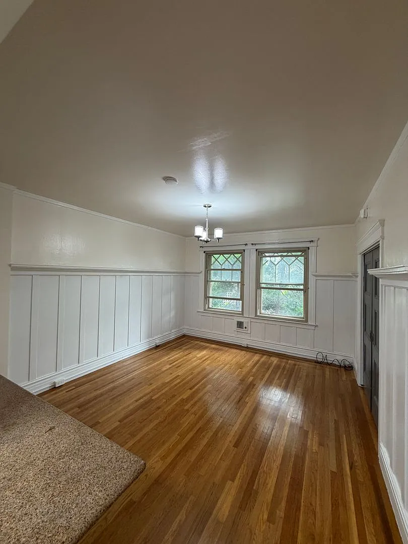 Charming One Bedroom in the Heart of Nob Hill — Photo 1