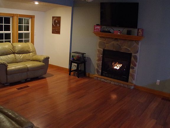 5th image of 1307 E 31st St