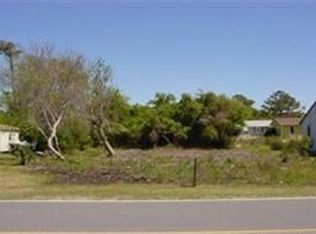 404 Ocean Blvd, Carolina Beach, NC 28428