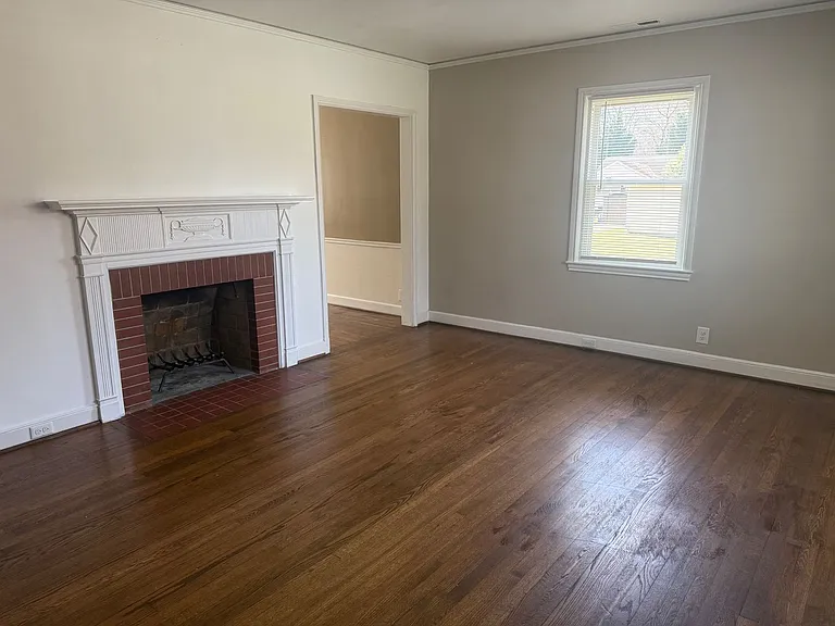 1011 W Wendover Ave — Photo 3