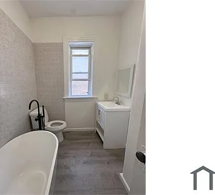 2906 Victor St #2F — Photo 4