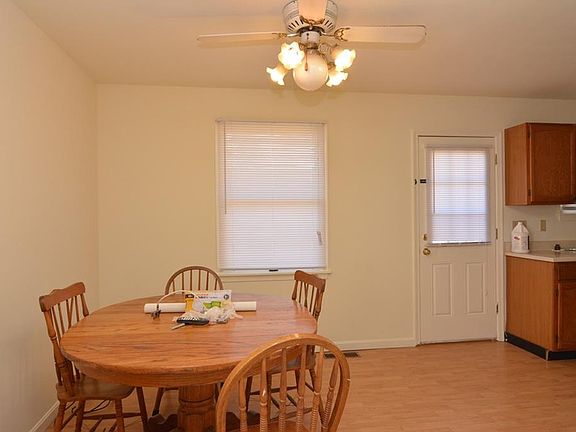 4th image of 125 River Bend Dr