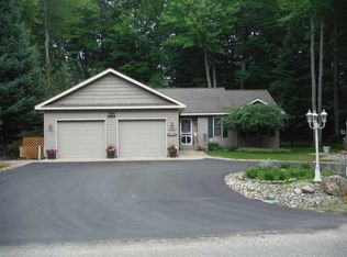 712 Dogwood Dr, Prudenville, MI 48651