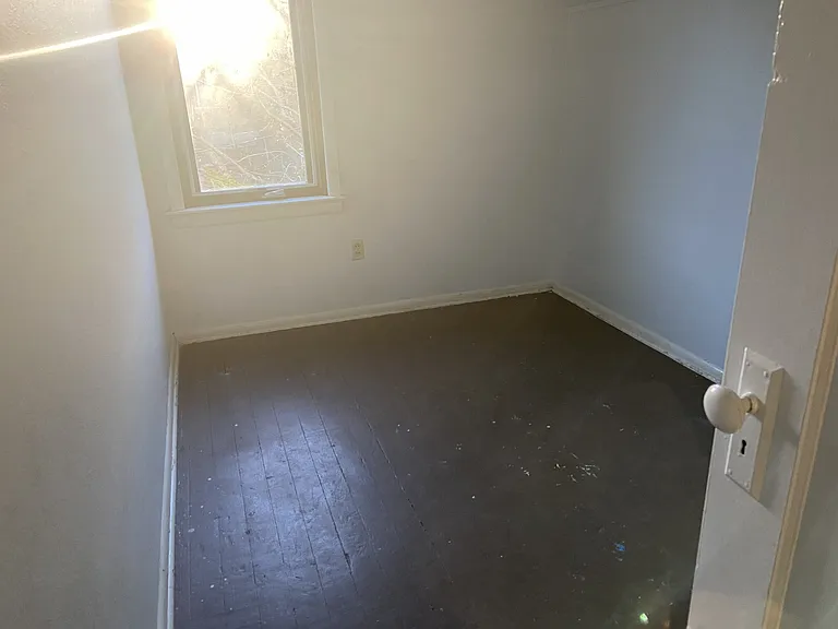 1510 S G St — Photo 8