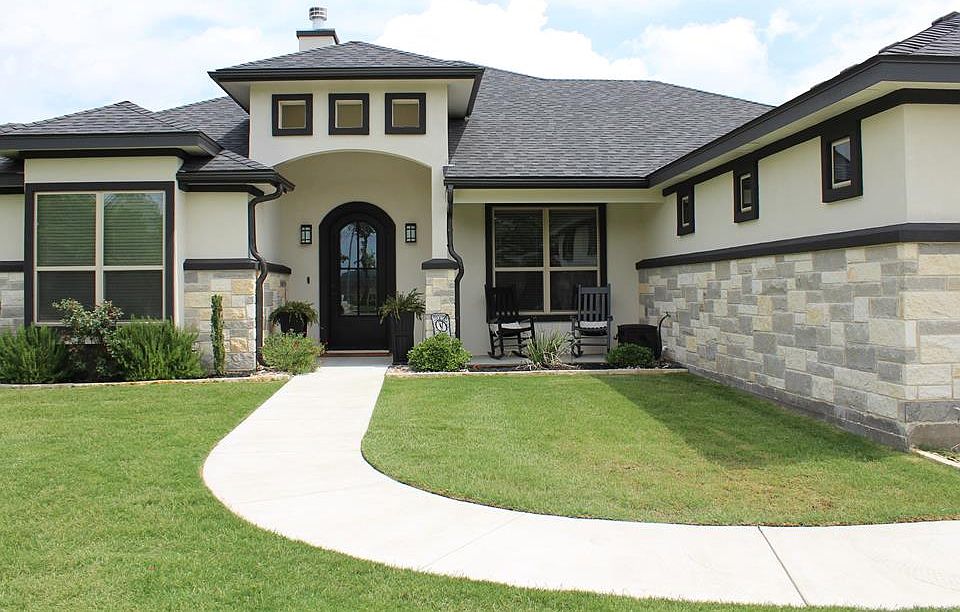 1st image of 6017 Brandy Dr